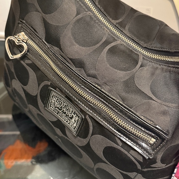 Coach Poppy in all Black - Picture 6 of 11